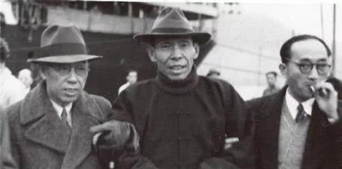 杜月笙|杜月笙追求女人不靠武力，用一小事吃透母女三人，好手段