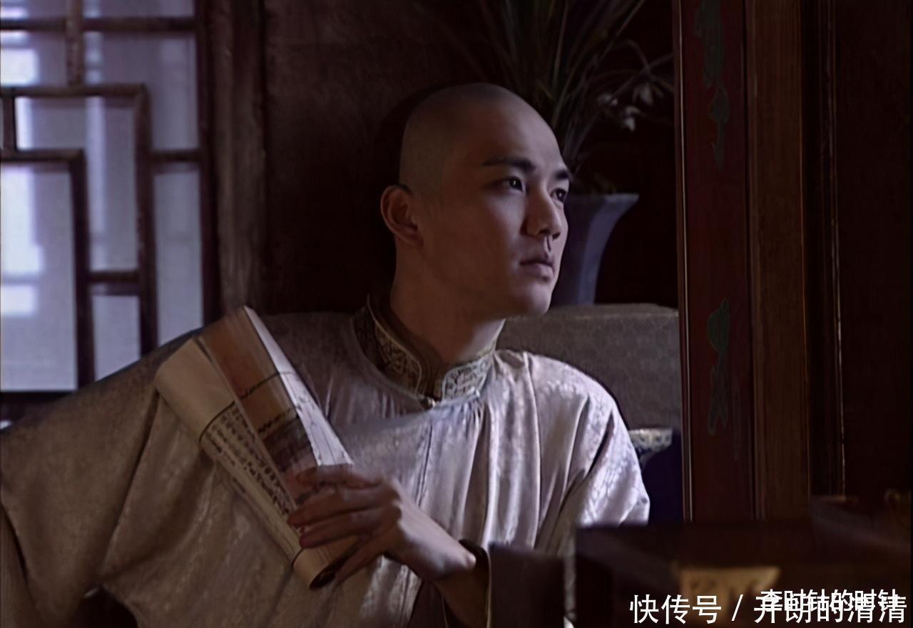 纳兰性德最经典的一首词,开篇7字便是名句,道出爱情最美的样子