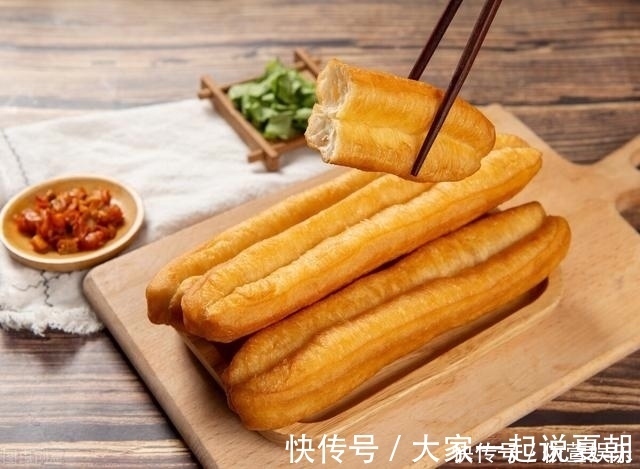 面团|红薯也能做油条，很多人不知道，不用泡打粉，蓬松酥脆好吃