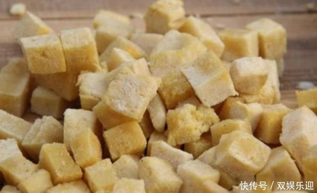 零下30度的东北集市什么样豆腐冻成冰块,看到乌龟后笑弯腰!