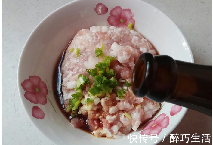肉末|天热不想吃饭，做一道白菜炖粉条，开胃好吃，真下饭
