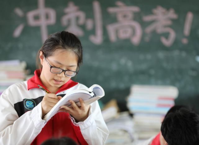 关键|学生能否“有出息”?这3样东西是关键,身上有2样就不用发愁