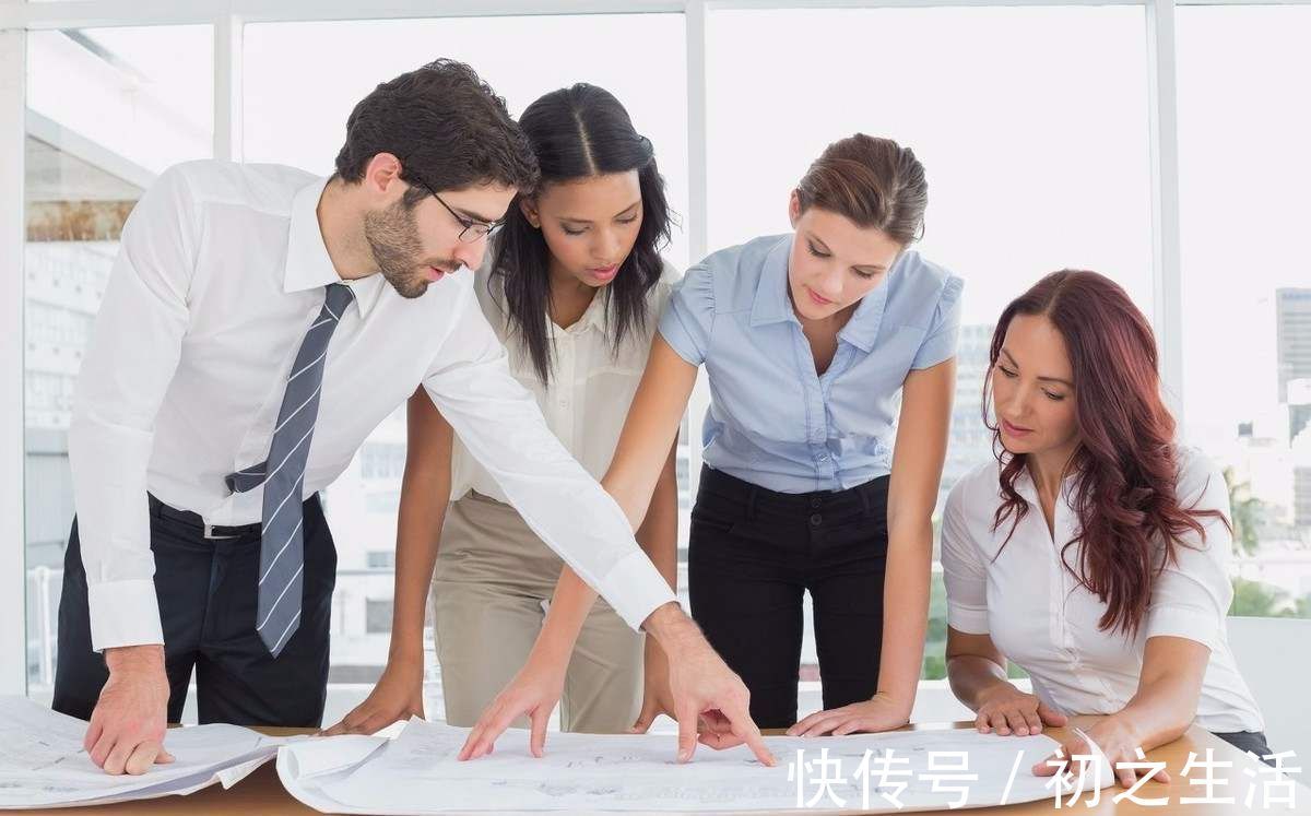 价值观念|35岁中年危机，35岁后我们应该跳槽干哪类工作呢？