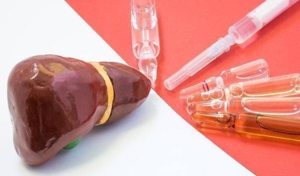 油腻食物|实不相瞒!身体出现4个表现,或是肝硬化前兆,早治疗早好