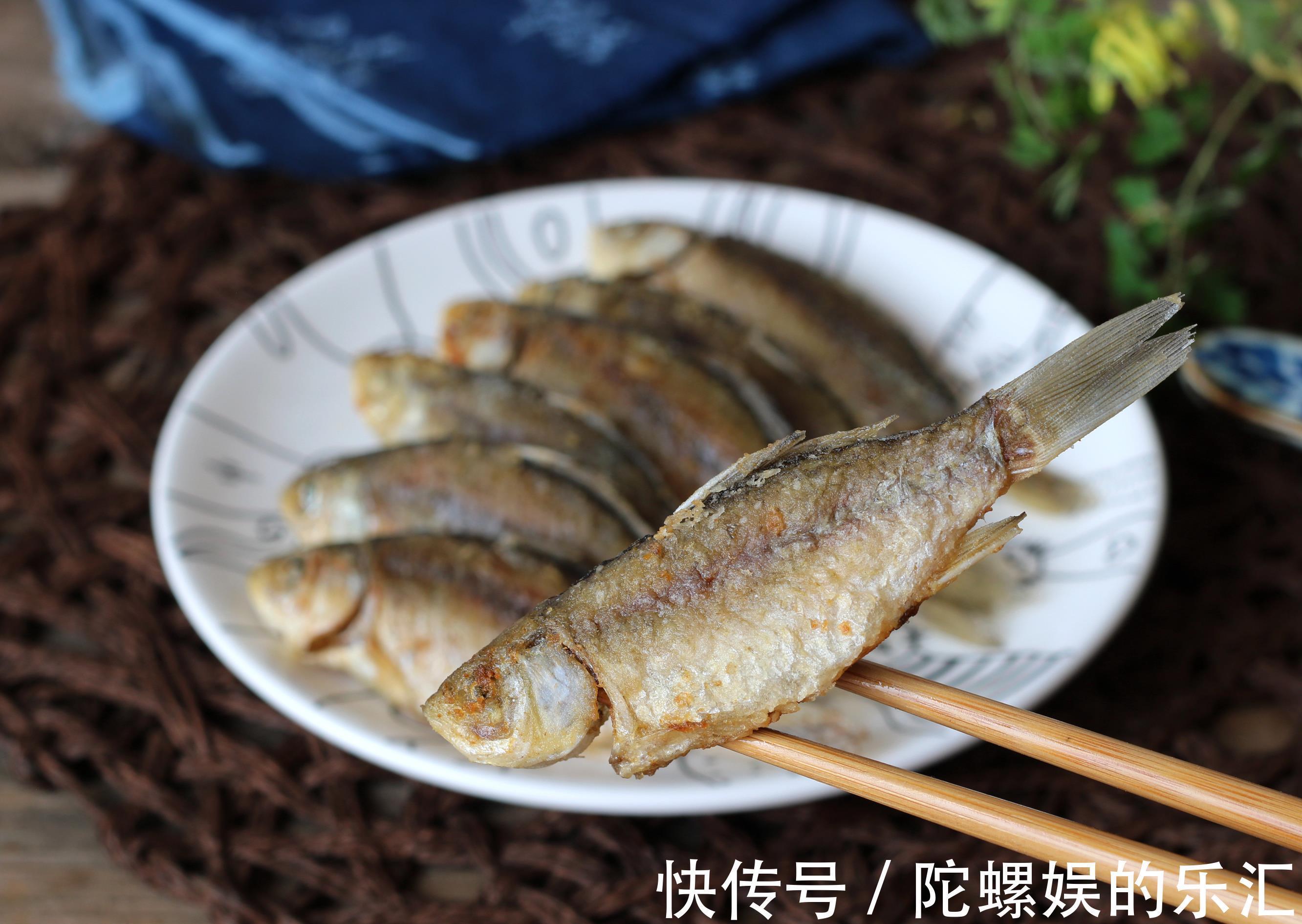 大厨|煎鱼总破皮？大厨：记住这3个小技巧，鱼皮不破，味道更鲜美