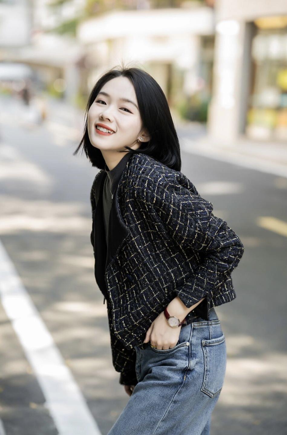 搭配 “小香风外套”才是冬季穿搭的yyds,优雅知性又干练,谁穿谁美