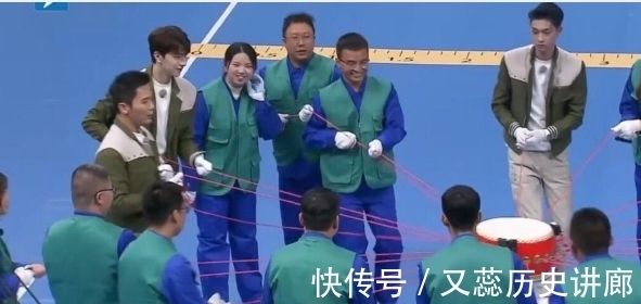 秦霄贤《跑男》火爆,白鹿天天上德云社免费蹭饭听相声,理由超搞笑