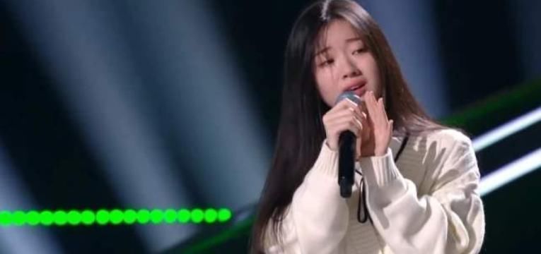 那英曾经淘汰的3位歌手，如今个个爆红，培养的冠军却无人问津