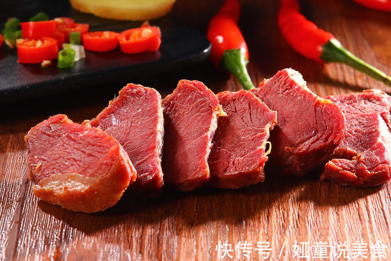 教你家常好吃的鲜虾牛肉豆腐锅，香气四溢，营养丰富还能解馋