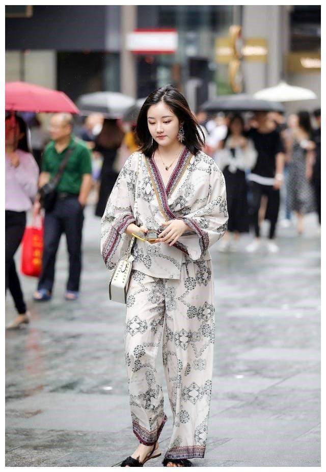 过膝|配上过膝长筒靴子, 非常流行的穿搭