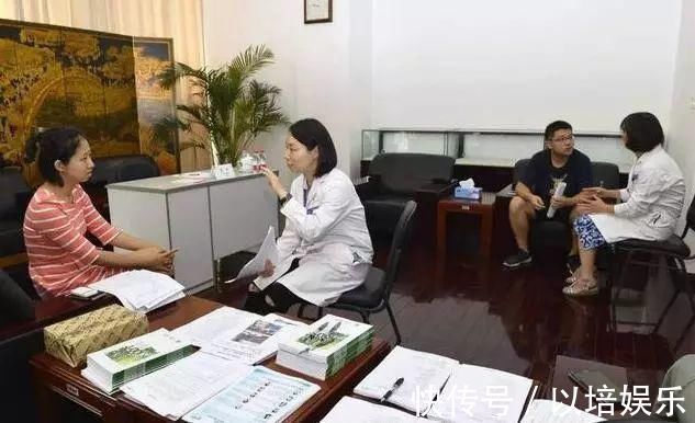 检查|6岁女童到周五就肚子痛,父母带她检查,医生:你俩离婚吧