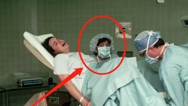 准爸爸|为什么孕妇顺产爸爸能在旁观看,而剖腹产就不行医生说出实话