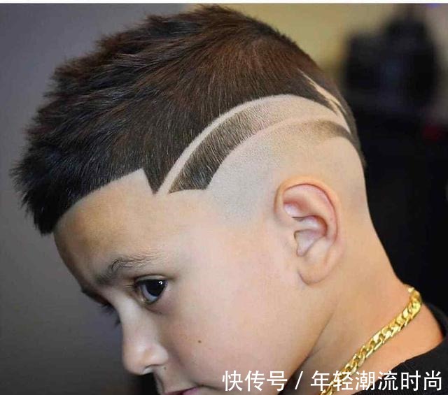 修剪 3到10岁小男孩发型怎么剪剪完这四种,谁知这么帅!