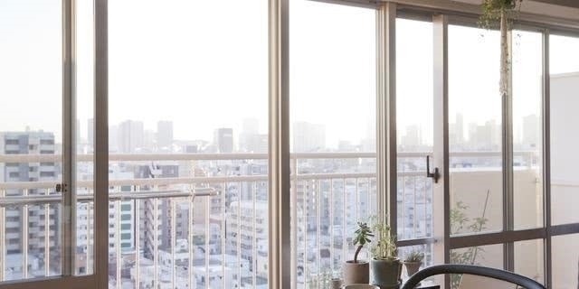 玄关|日本夫妻住71平,玄关装门又下沉,冰箱藏起来,家里干净名不虚传