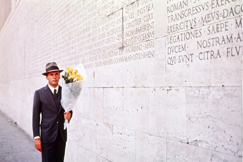 同流者|他的作品频频翻拍成电影,戈达尔、贝托鲁奇为何都成了“迷弟”