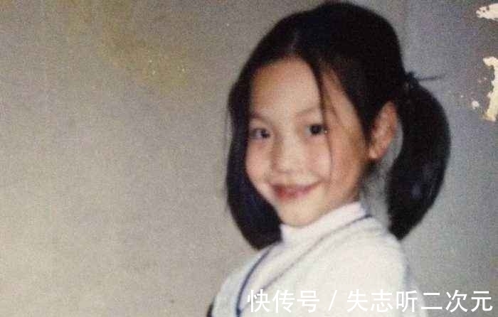 困局|“巨星”吴莫愁困局：从红极一时到“失业”，一手好牌怎么糊的？