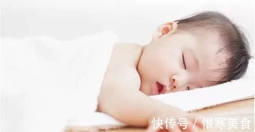 睡眠时间|宝宝总是半夜惊醒，可能是这些原因，家长要学会对症下药