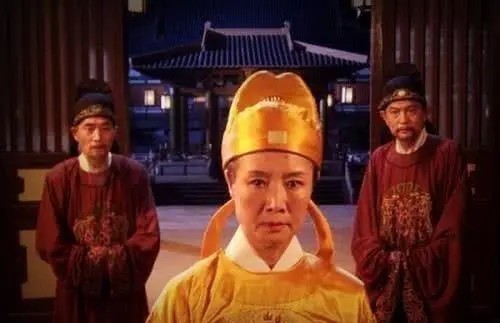 众人|宰相写“青鹅”二字被斩,武则天:把字拆开看!众人:武皇高明!