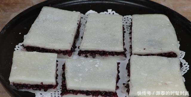 黑米别再煮粥了,一蒸一压,香甜软糯,外面买不到,太好吃了