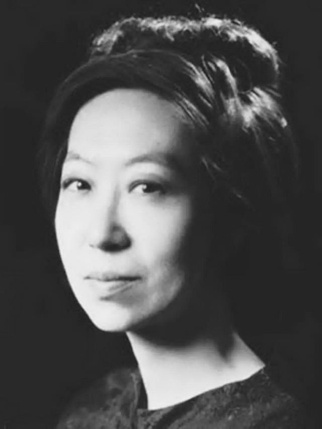 张子静!张爱玲生平照片大全,晚年潦倒死后一星期才被发现,自嘲活得像流浪狗!