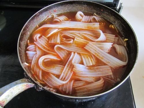  郫县豆瓣|教你在家做出让人欲罢不能的水煮肉片，肉片鲜香滑嫩，下酒又下饭