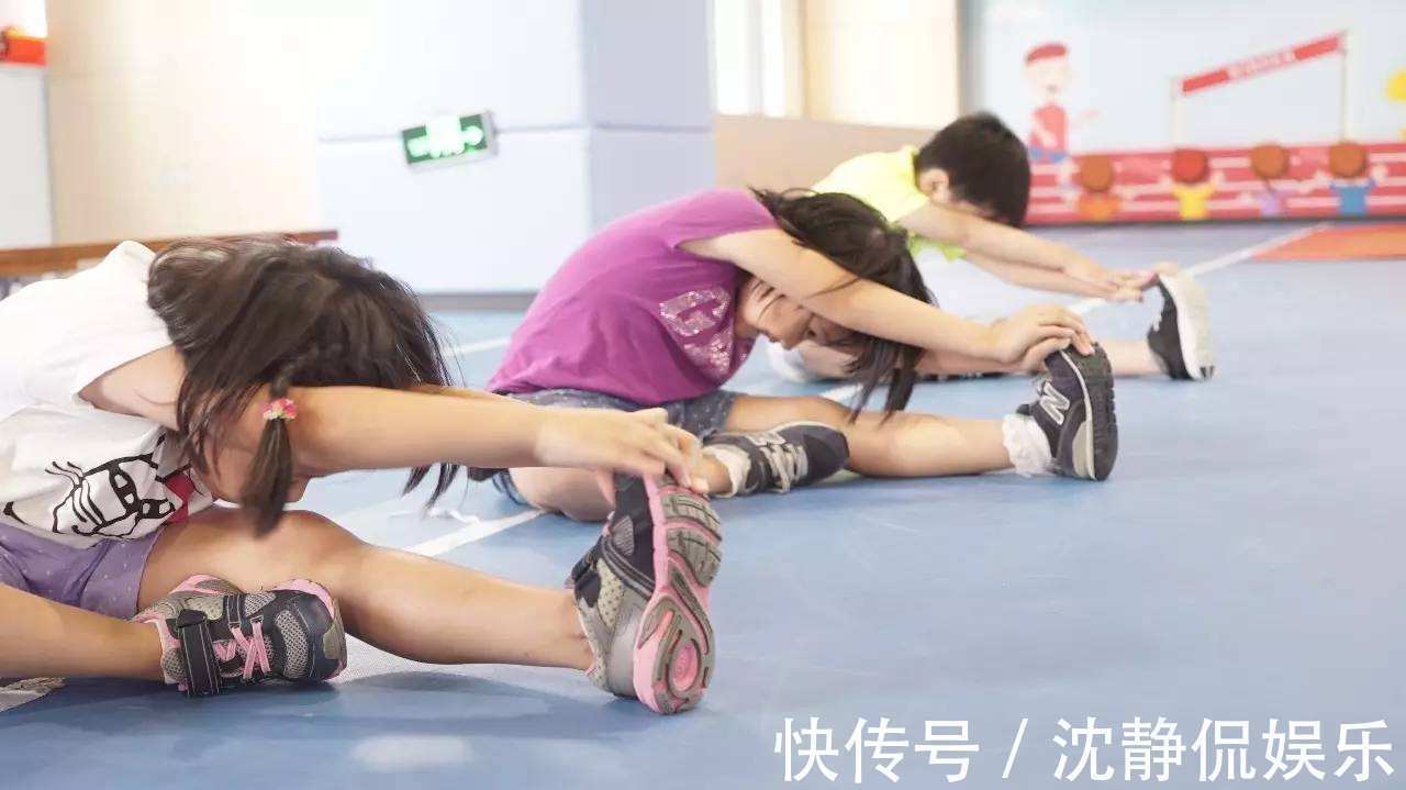 双子户|不用等20年,两个女儿的家庭,远比养两个儿子要愁人,很现实