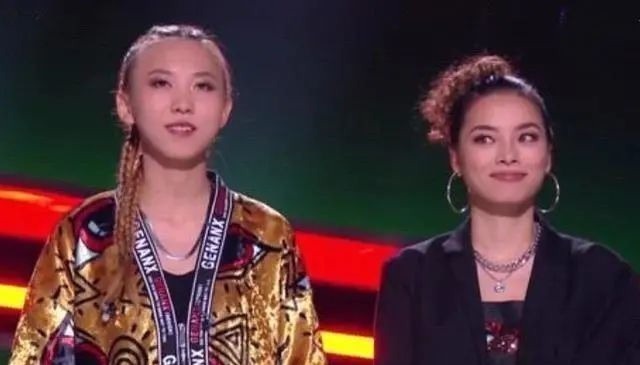 龙女|本季好声音最被低估的学员,被节目组设计成“弃子”,如今翻身了