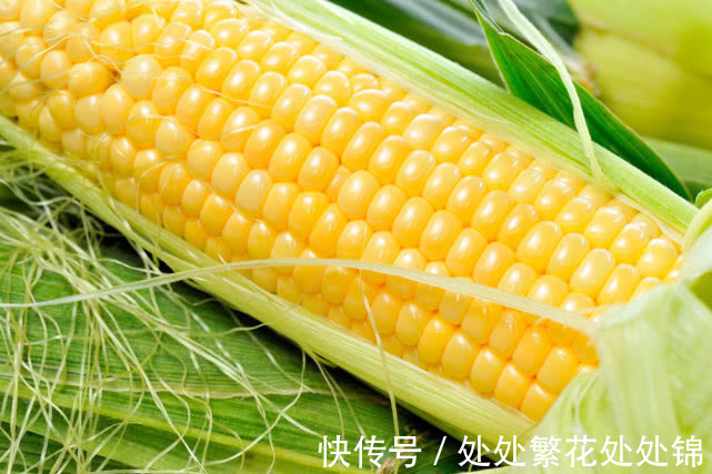 舌苔|湿气太重的人,会出现3种“异常”,常吃5种食物,湿气全排空