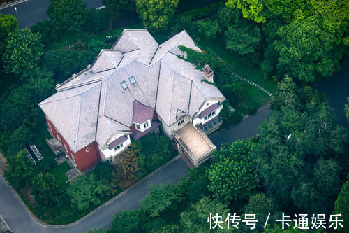 高层|为何很多人从别墅搬回高层？建筑学家：住着不方便，同时还难转手