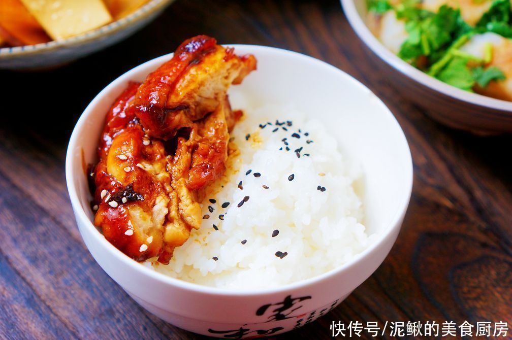 母子二人的晚餐,荤素搭配,味道好又实惠,网友:一看就是亲妈