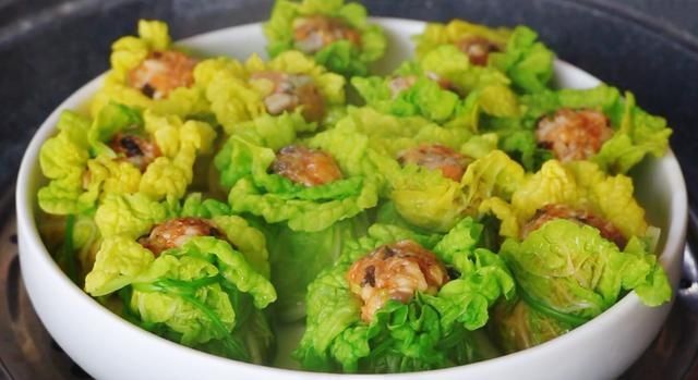 过年要多吃白菜，学会这老吃法，做法简单，鲜香多汁，寓意还特好