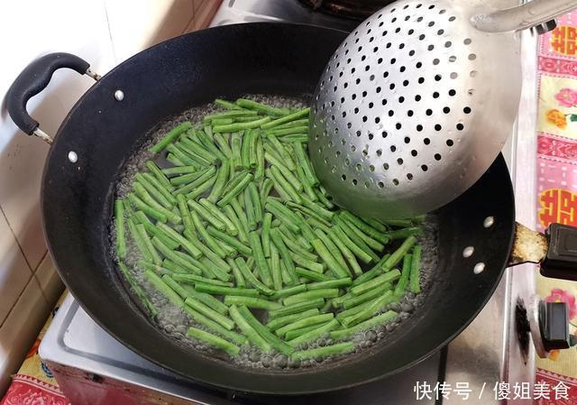 凉菜|天热,最该吃的不是黄瓜,而是此菜,一周吃3次,又瘦又美过夏天