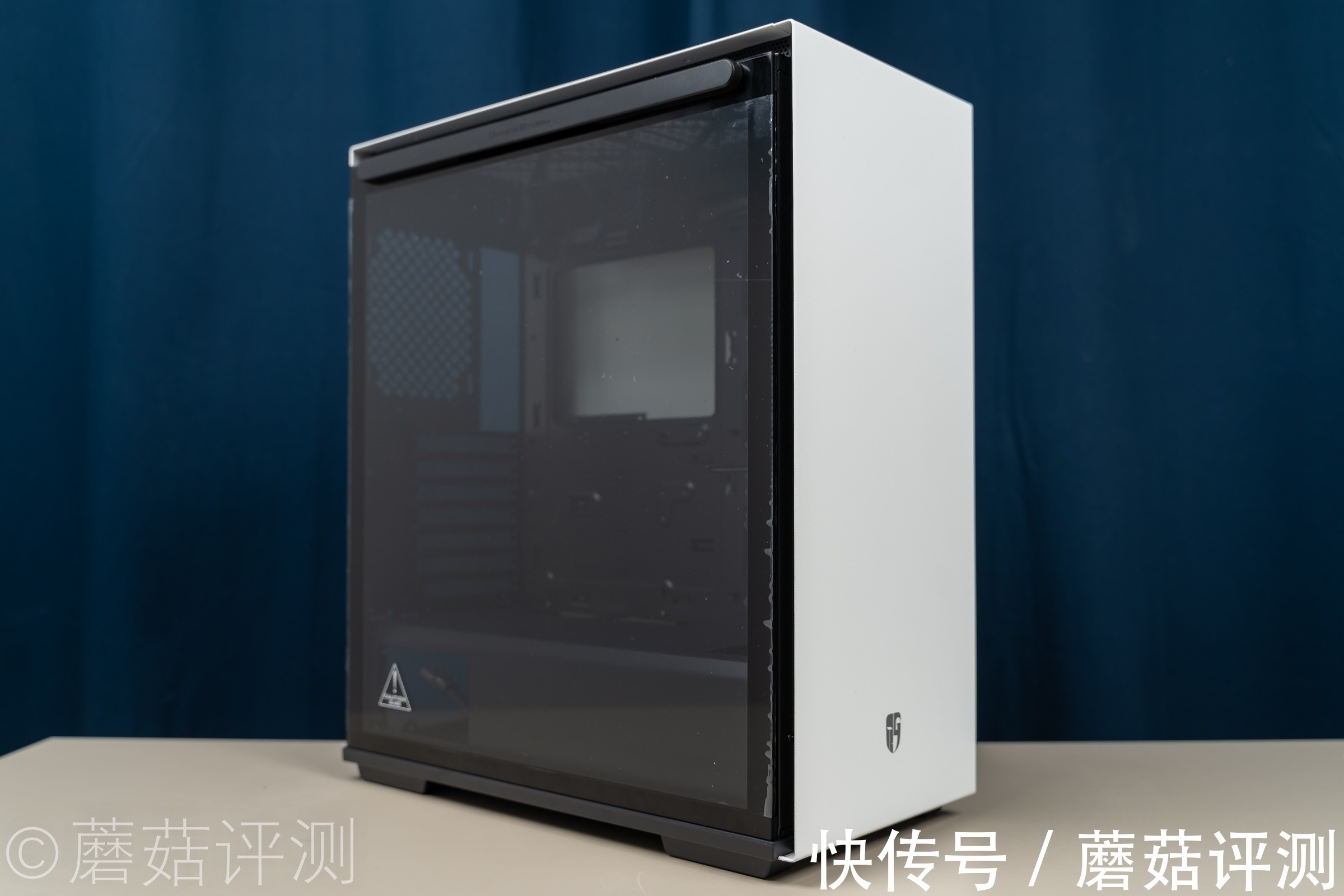 电源|黑白搭配，搭建白色主题机箱、记一次10850K+RTX3070Ti装机