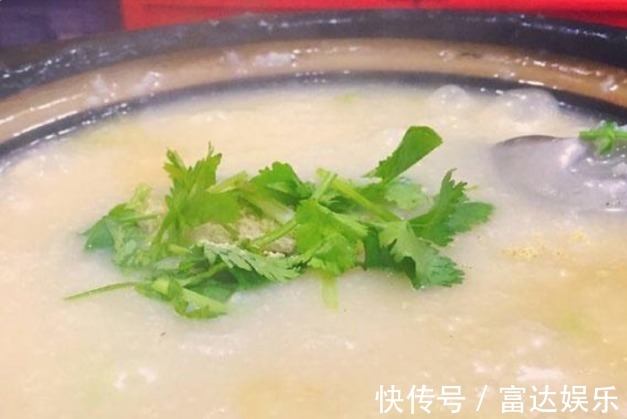 血糖升高|如果你的血糖偏高,尽量不要吃以下三种食物。不然打胰岛素都没用