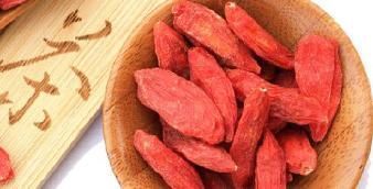 枸杞|不要再把枸杞泡错了,教你一个小窍门,不要在“慢性自杀”了!