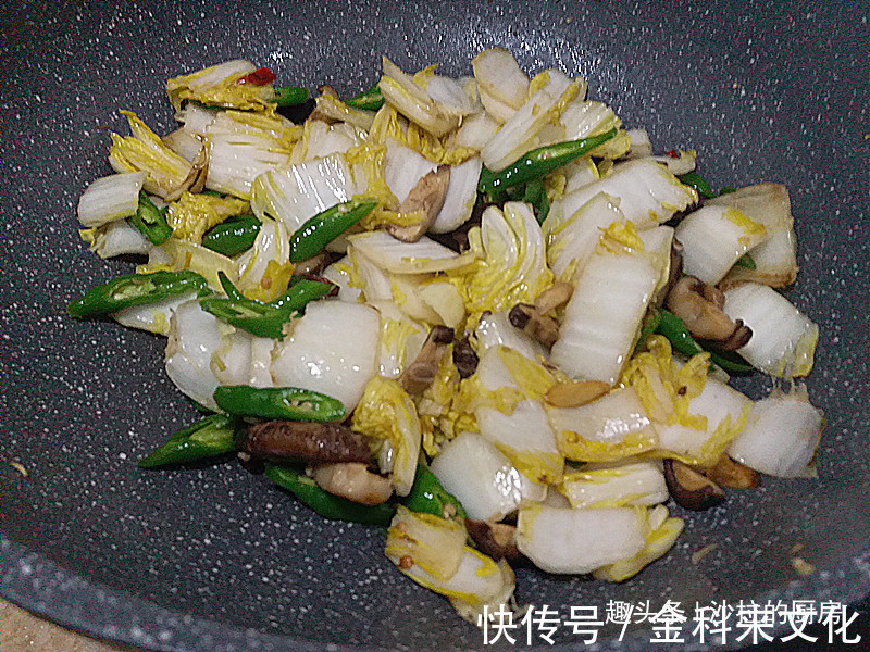此物不是大白菜，钙含量却是大白菜的3倍，补钙补钾，甜嫩鲜美