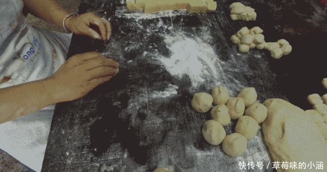 制作|绿豆饼是常见的食物,你知道哪里最正宗吗