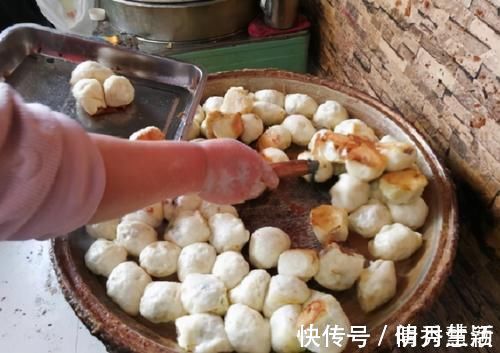 酿豆腐|农村人过年必买的集市小吃，样样都很经典，看着就让人流口水！