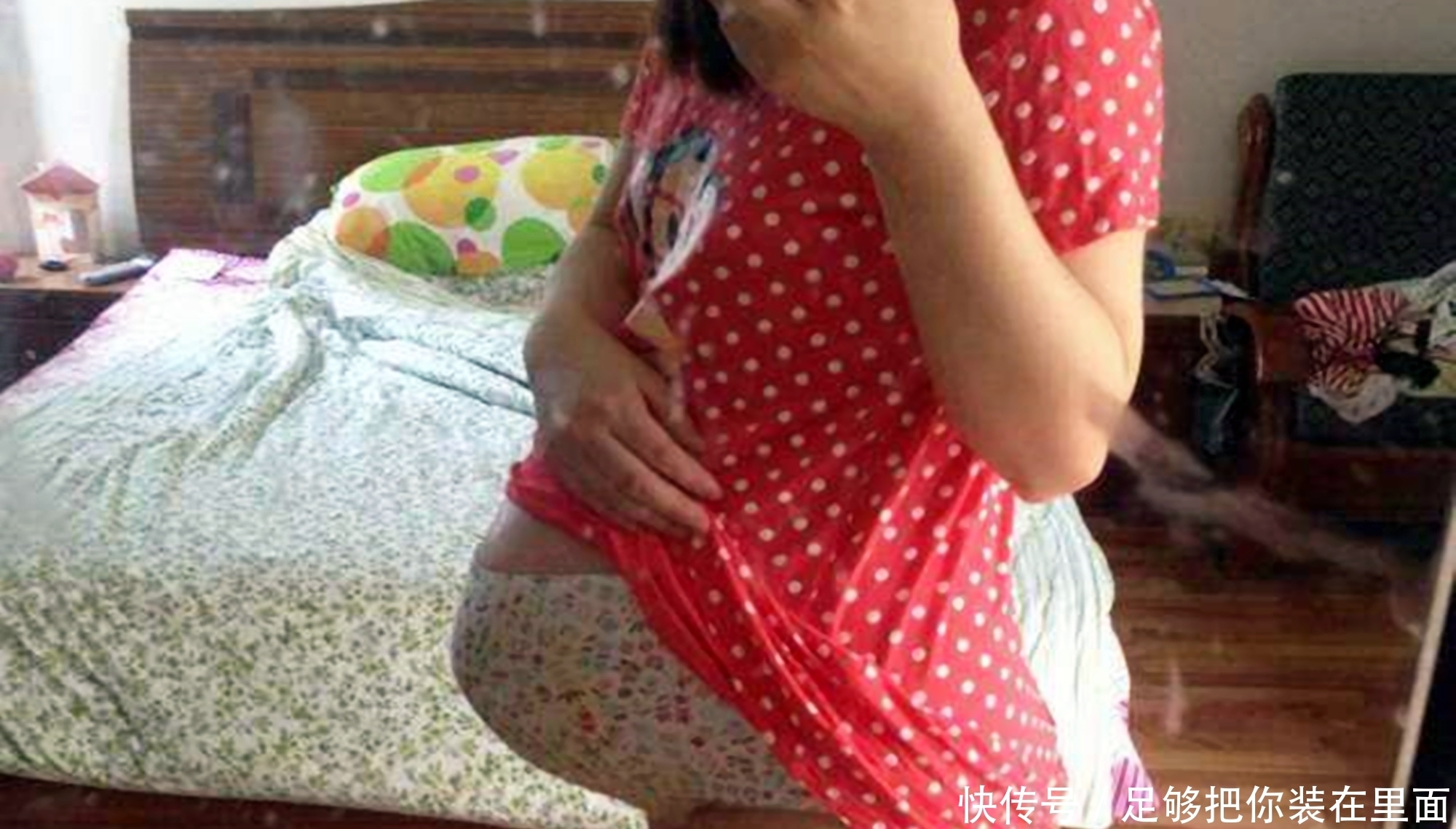 孕晚期|为啥孕晚期一天跑十几趟厕所?内脏偏移挤压的痛,彰显为母则刚