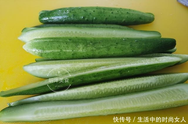 旱黄瓜|腌酸辣黄瓜时,用这种醋代替白醋,腌出的黄瓜有果香味,口感特棒