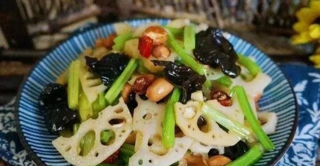 推荐媳妇最拿手的12道家常美食,一家人吃得很温馨,回味无穷