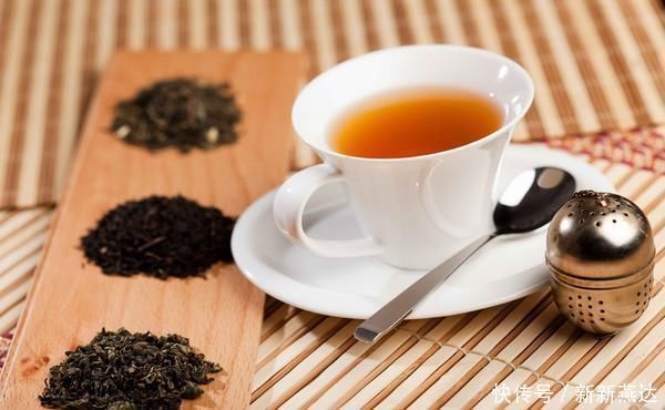 喝茶能降低尿酸很多人都不相信,提醒这种水果同样可以试试