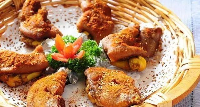 饭店不愿公开的猪蹄做法配方，学会了春节回家绝对给你撑场面