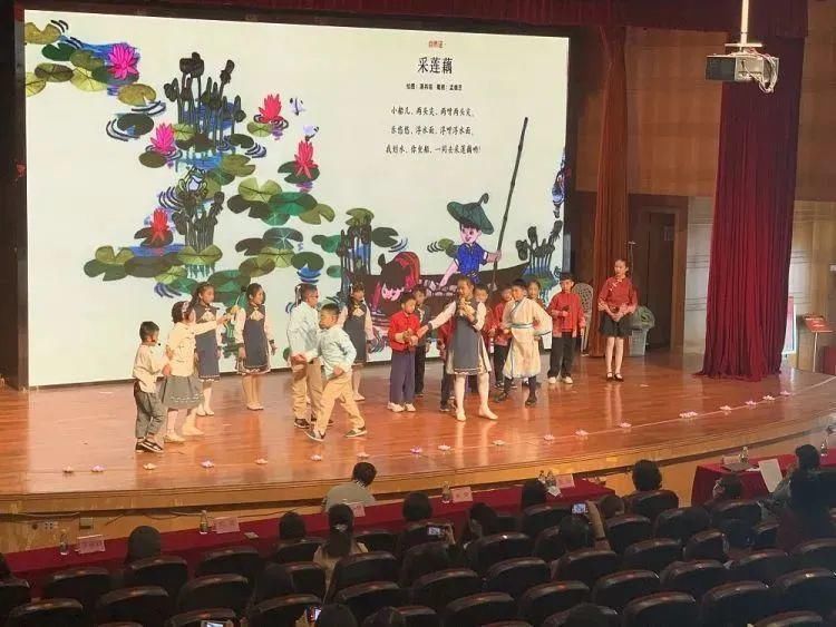  文化的传承|近四年磨砺，《荷花荷花几时开》亮相第四届华语原创绘本论坛！