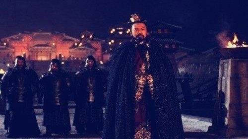 妻子|本是五虎上将之首,他却抛弃妻子,孩子被杀,妻子也沦为玩物