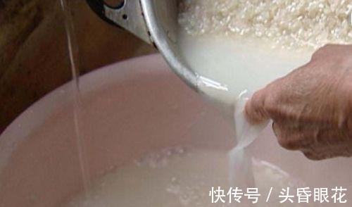 张大爷养花,一年四季用“2种水”浇花,土壤疏松肥沃、养啥都旺