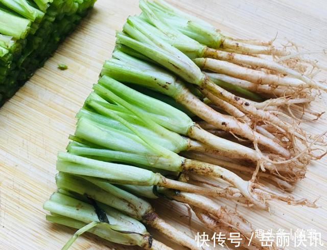 苹果|年后,记得用香菜苹果煮汤喝,老辈人流传下来的,大鱼大肉不再怕