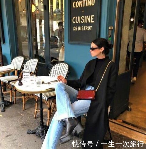 洛薇 秋天街头的“法式优雅”，我劝你这样穿，法国女人的时髦，你也有！