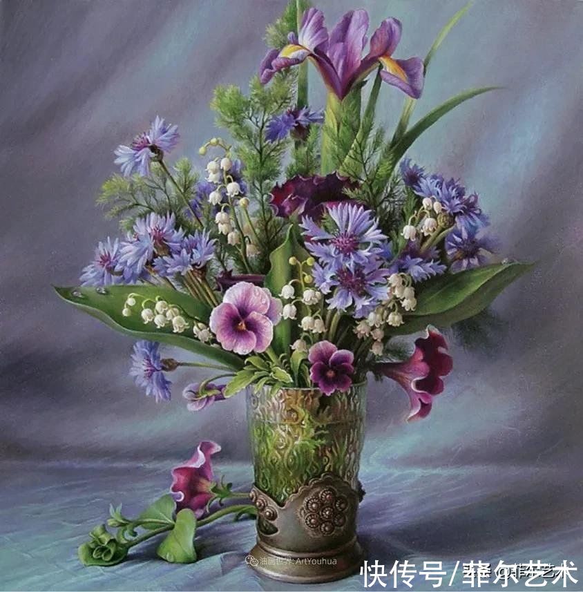 国立|女画家玛丽亚·伊利耶娃画笔下的美丽多彩的女性肖像和精美的花朵