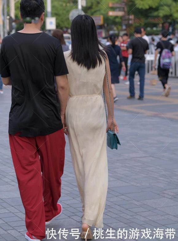 裙子|夏季穿搭背心裙，搭配细高跟鞋，清爽靓丽又显气质，优雅有韵味